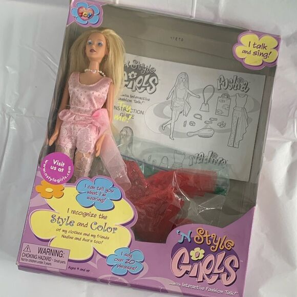 ‘N Style Girls Fuschia Y2K Interactive Fashion Doll - Picture 1 of 13